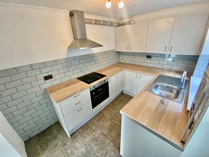 2 Bedroom Property To Rent In Jones Terrace, City Centre, Swansea, SA1