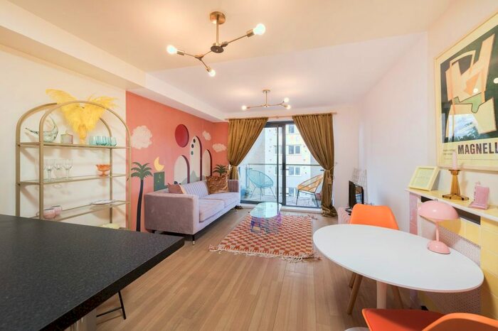 1 Bedroom Flat To Rent In Berber Parade, London, SE18