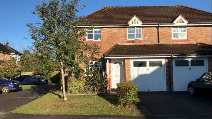 3 Bedroom Semi-Detached House To Rent In Kensington Park, Caldicot, NP26