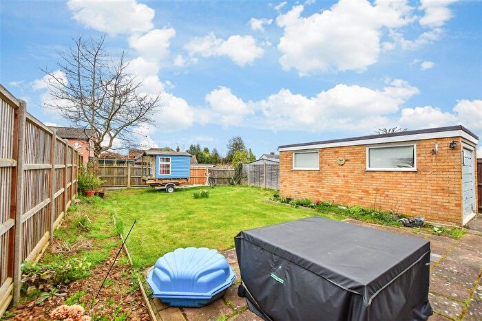 2 Bedroom Detached Bungalow For Sale In Halstow Close, Loose, Maidstone, Kent, ME15