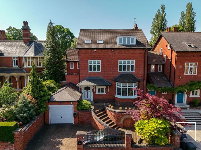 5 Bedroom Detached House For Sale In Vernon Road, Birmingham, B16