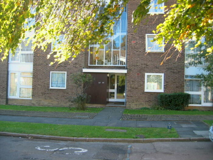2 Bedroom Flat To Rent In Lulworth Avenue, Wembley, HA9