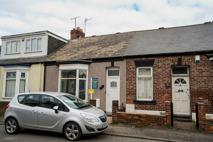 2 Bedroom Terraced Bungalow To Rent In Hylton Street, Sunderland, SR4
