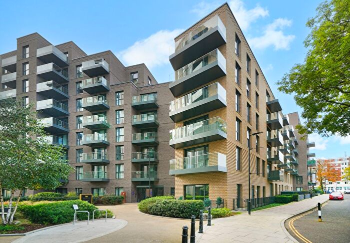 1 Bedroom Flat To Rent In Willowbrook House, Coster Avenue, N4