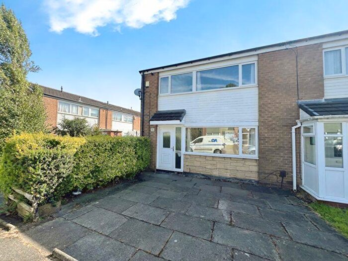 3 Bedroom Semi-Detached House To Rent In Shireburn Avenue, Tonge Fold Bolton, BL2