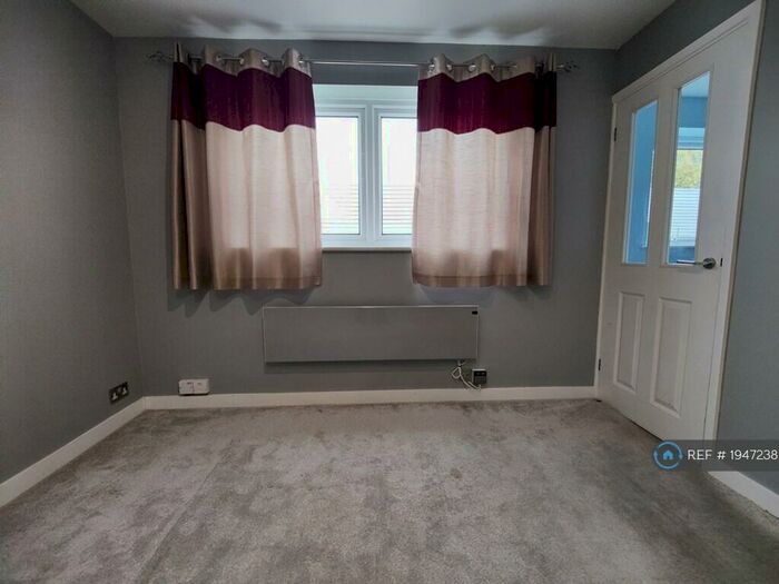 Studio To Rent In Carnation Drive, Saffron Walden, CB10