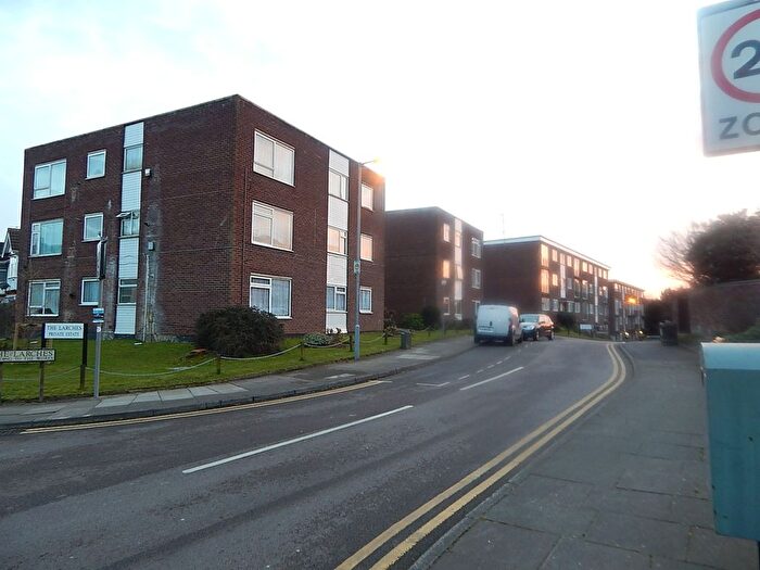 2 Bedroom Flat To Rent In Old Bedford Road, Luton, LU2
