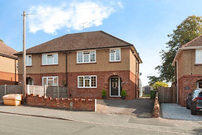 3 Bedroom Semi-detached House For Sale In Worsley Road, Frimley, Camberley, Surrey, GU16