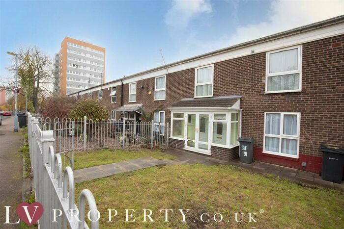 4 Bedroom House To Rent In Benmore Avenue, Birmingham, B5