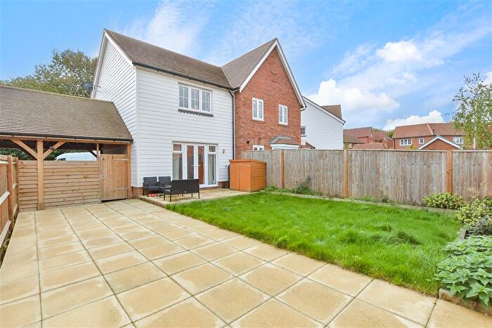 2 Bedroom Semi-detached House For Sale In Conference Way, Maidstone, Ongar, Kent, ME16