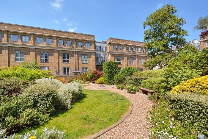 1 Bedroom Flat To Rent In Moore Court, Anderson Square, N1