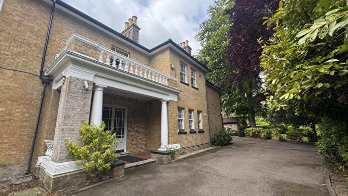 2 Bedroom Flat To Rent In Rayleigh Road, Hutton, Brentwood, CM13