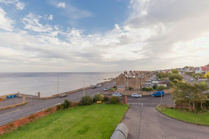 2 Bedroom Flat To Rent In Coillesdene House, Coillesdene Drive, Edinburgh, EH15
