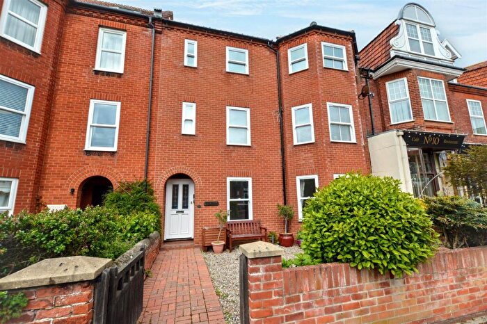 2 Bedroom Flat For Sale In Augusta Street, Sheringham, NR26