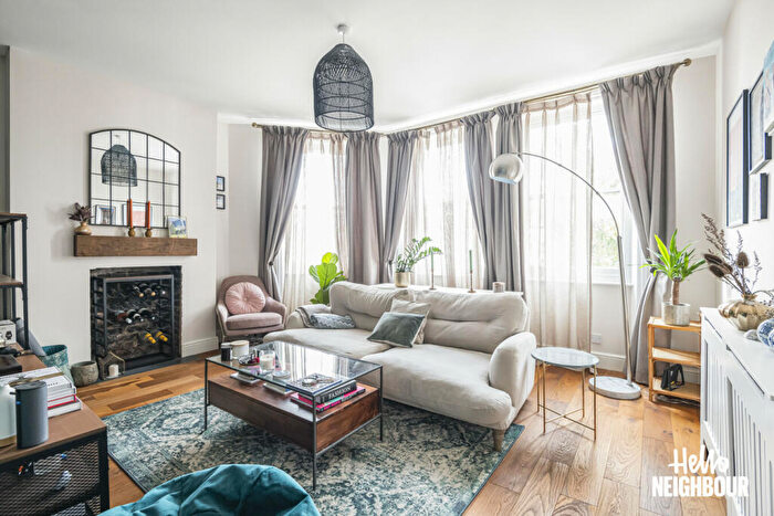 2 Bedroom Apartment To Rent In Salisbury Mansions, Saint Ann's Road, London, N15