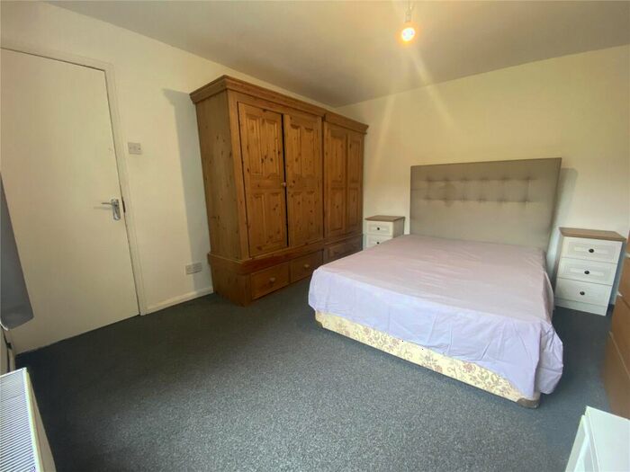 1 Bedroom Terraced House To Rent In Crosspath, Crawley, West Sussex, RH10