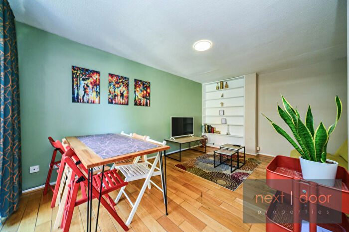 2 Bedroom Terraced House To Rent In Langdale Close, Walworth, SE17