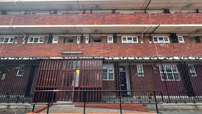 1 Bedroom Flat For Sale In Vallance Road, London, E1