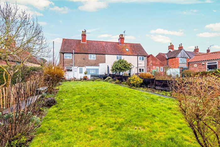3 Bedroom Semi Detached House For Sale In North End Lane, Fulbeck, Grantham, NG32