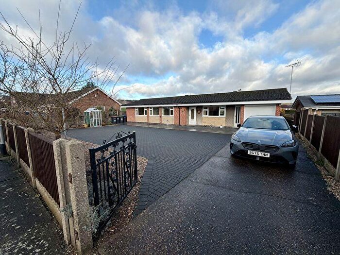 2 Bedroom Bungalow For Sale In Springwood View Close, Sutton-In-Ashfield, NG17