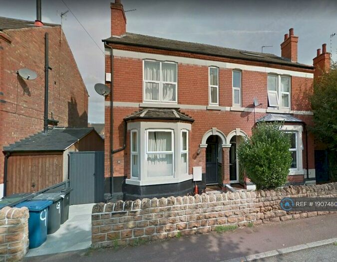 4 Bedroom Semi-Detached House To Rent In Oakfields Road, Nottingham, NG2