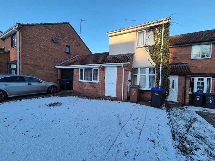 3 Bedroom Terraced House To Rent In Gedling Close, Northampton, NN3