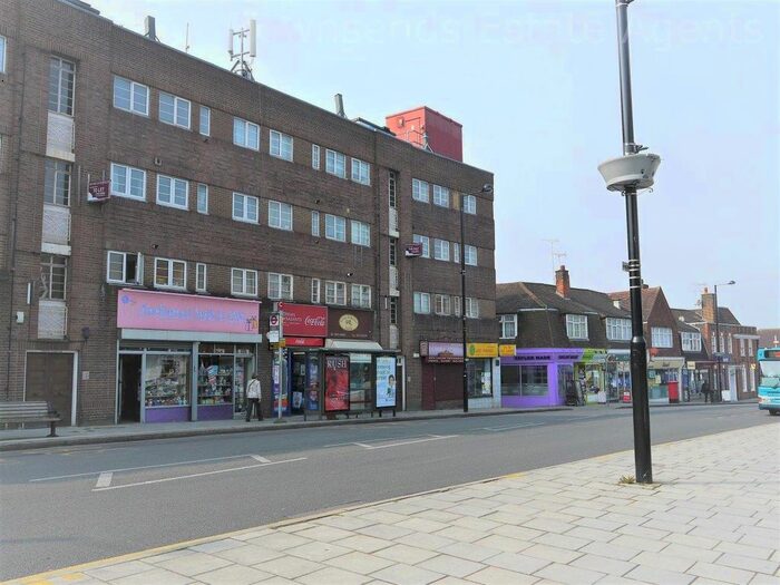 2 Bedroom Flat To Rent In Chester Place, Green Lane, Northwood, HA6