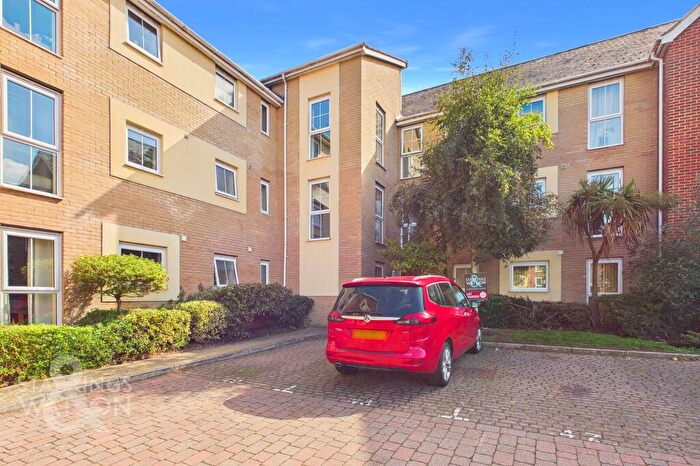 2 Bedroom Flat For Sale In Cheena Court, Queens Hill, Costessey, NR8