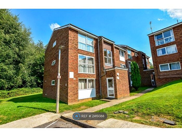 2 Bedroom Flat To Rent In Elstree Road, Hemel Hempstead, HP2