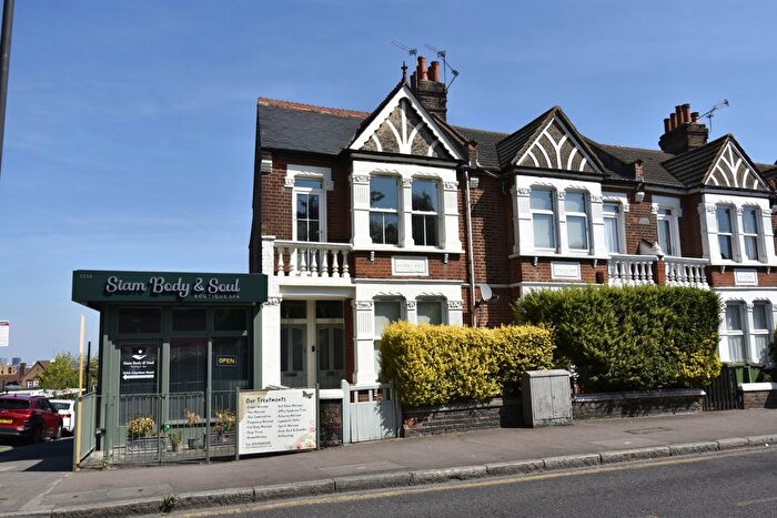 2 Bedroom Flat To Rent In Charlton Road, Charlton, SE7