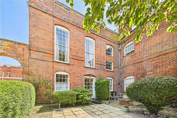 2 Bedroom Maisonette To Rent In Swallowfield Park, Swallowfield, Reading, Berkshire, RG7