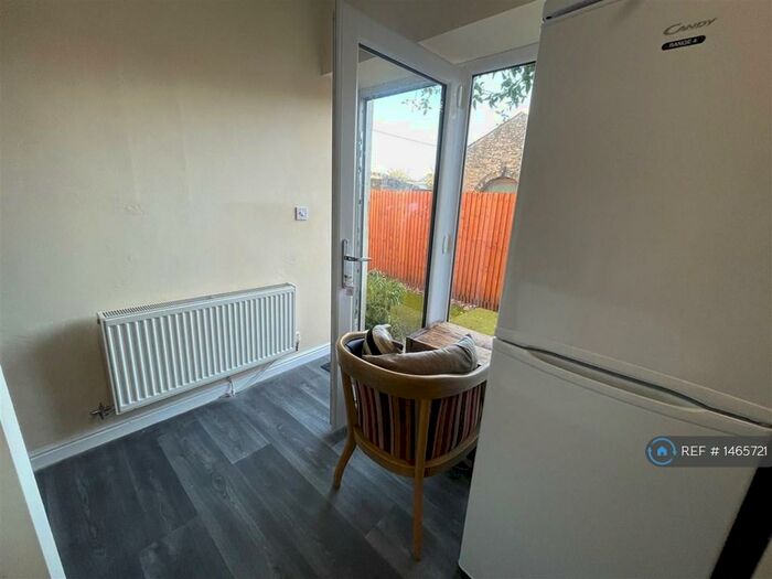 2 Bedroom End Of Terrace House To Rent In Green Lane, Padiham, Burnley, BB12