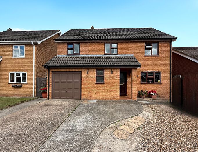5 Bedroom Detached House For Sale In Primrose Close, Attleborough, Norfolk, NR17