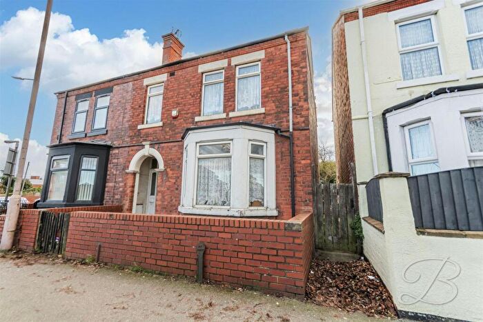 4 Bedroom Semi Detached House For Sale In Westfield Lane, Mansfield, NG18