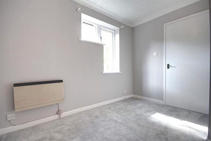2 Bedroom Flat For Sale In Ramsey Road, St. Ives, Huntingdon, PE27