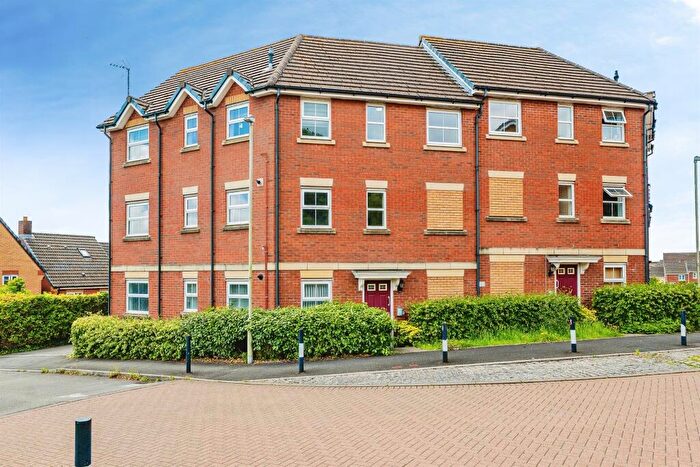 2 Bedroom Flat For Sale In Longacres, Bridgend, CF31
