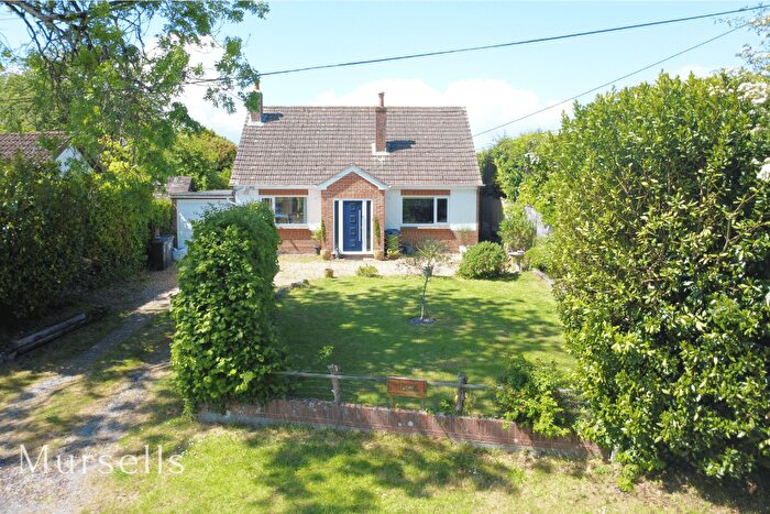 3 Bedroom Detached House For Sale In Middle Road, Lytchett Matravers, Poole, BH16