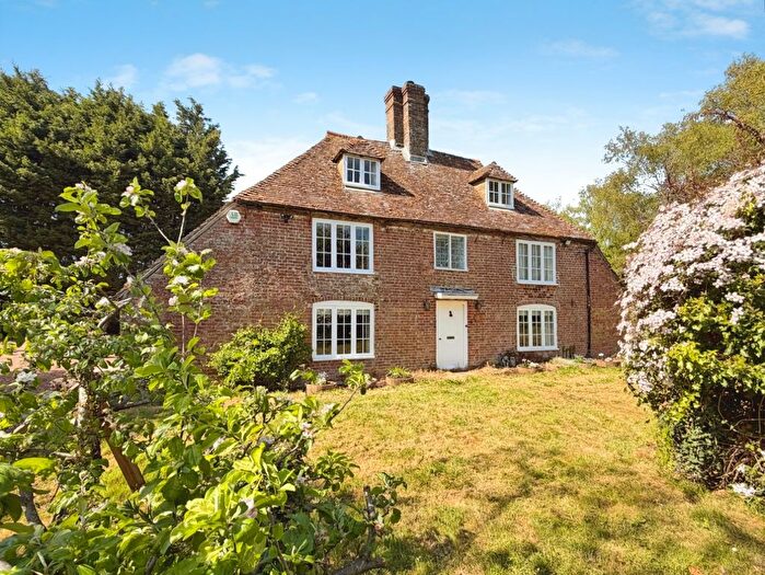 4 Bedroom Detached House For Sale In Tickners Lane, Brenzett, TN29