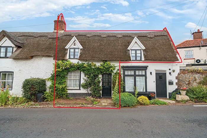3 Bedroom Cottage For Sale In Norwich Road, Ludham, NR29