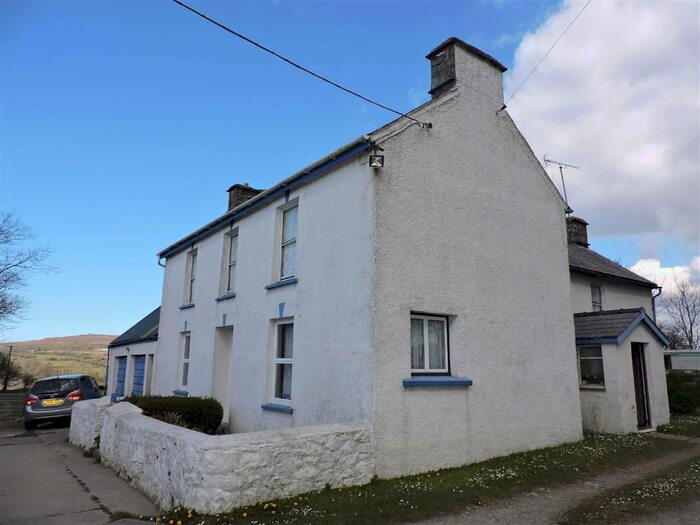 Houses for sale & to rent in SA65 9TH, Dinas Cross Fishguard