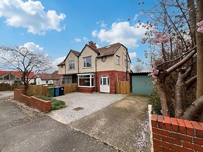 3 Bedroom Semi Detached House For Sale In Mayfield Avenue, Scarborough, YO12