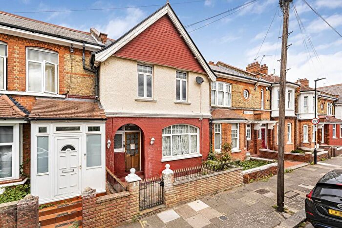3 Bedroom House For Sale In Russell Avenue, N22