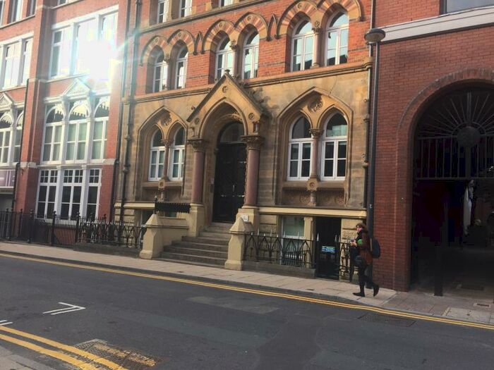 1 Bedroom Apartment To Rent In York Place, LS1