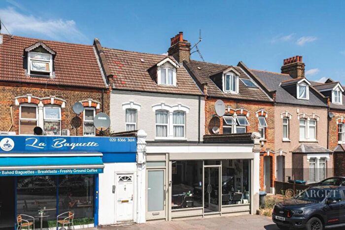3 Bedroom Apartment For Sale In St. Marks Road, Enfield, EN1