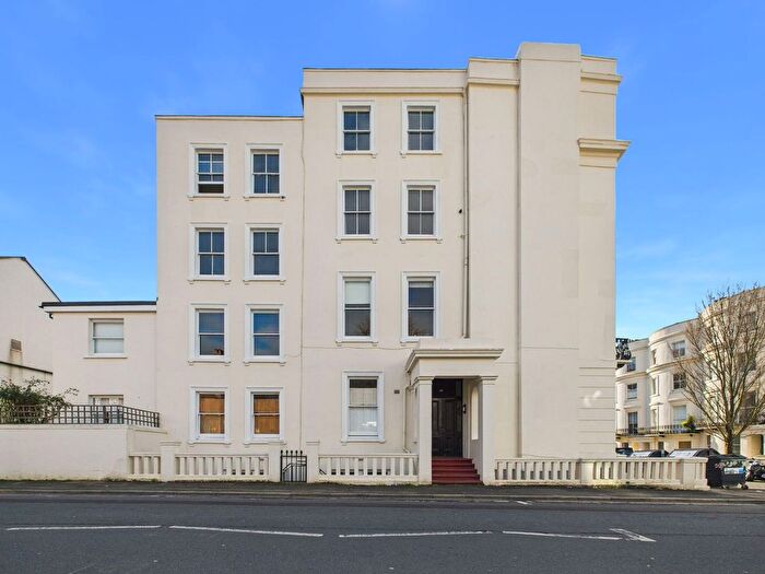 1 Bedroom Flat For Sale In Lansdowne Place, Hove, BN3