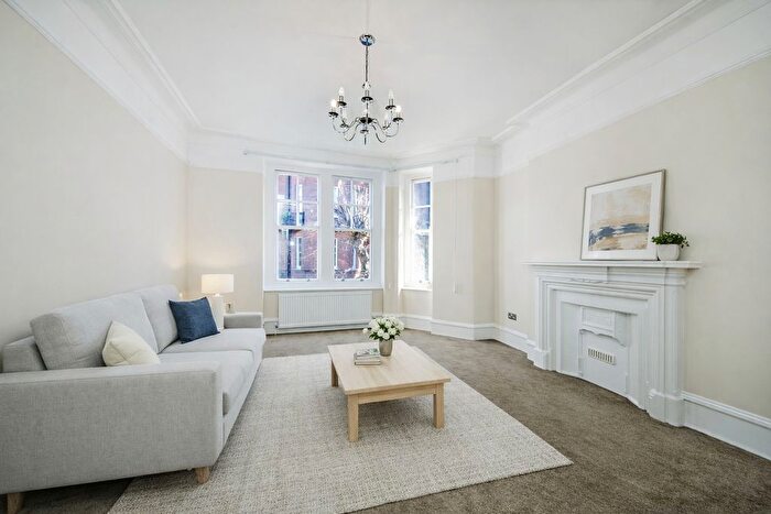 4 Bedroom Flat To Rent In Kensington Hall Gardens, Beaumont Avenue, London, W14
