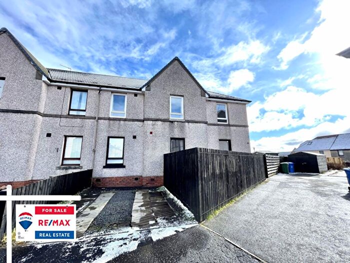 3 Bedroom Flat To Rent In Scott Place, Fauldhouse, Bathgate, EH47