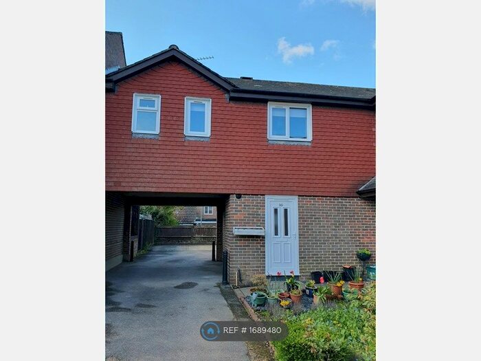 1 Bedroom Detached House To Rent In Douglas Road, Tonbridge, TN9