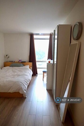 1 Bedroom Flat To Rent In Constable House, London, E14