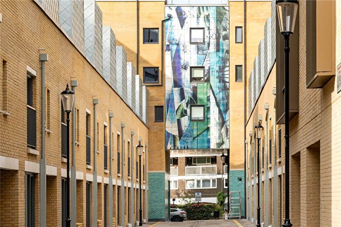 1 Bedroom Flat For Sale In Portobello Square, Flat, Murchison Gardens, London, W10